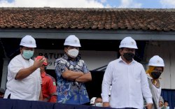 Tinjau Rel Ganda KA Bogor-Sukabumi, Fauzi Titip Penyelesaian Kereta Api Sulsel