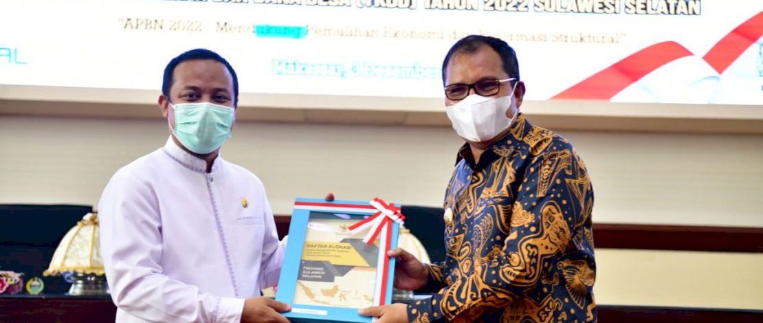 Plt Gubernur Sulsel bersama Walikota Makassar. IST