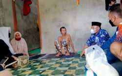 Didampingi Anggota Fraksi Nasdem, Putri Dakka Bantu Pengobatan Korban Banjir