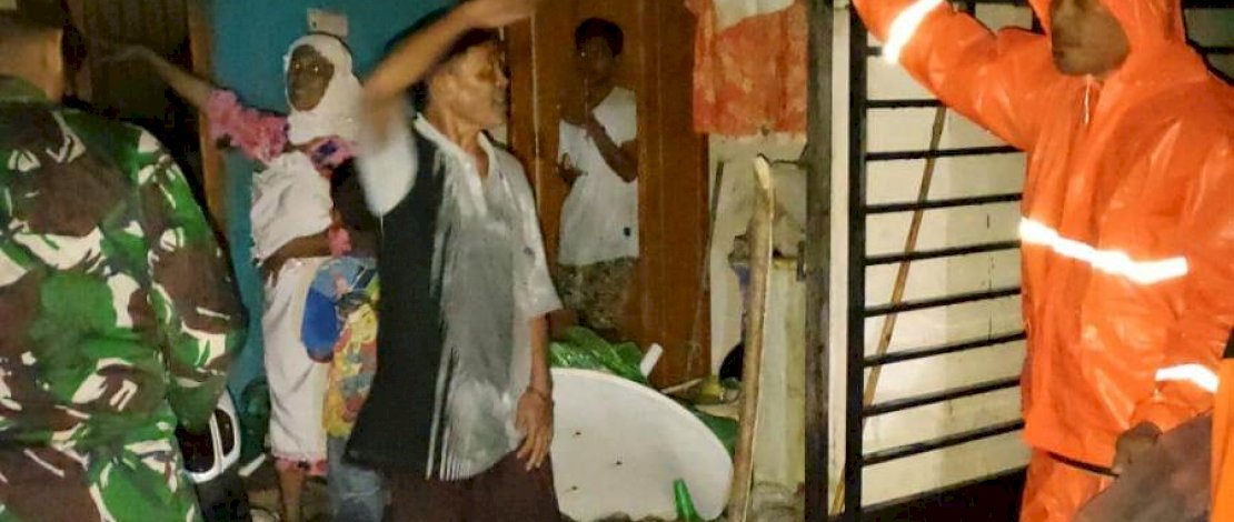 Atap Rumah Warga Rusak Akibat Hujan Deras dan Angin Kencang, BPBD Gerak Cepat Beri Bantuan