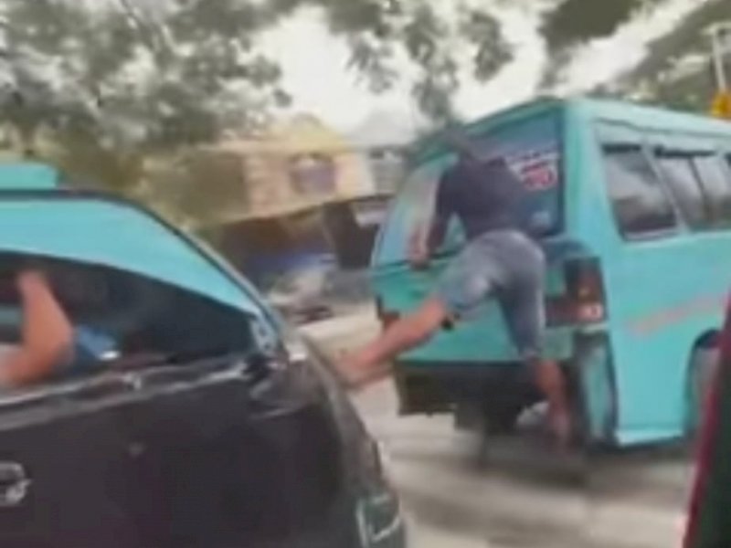 Aksi Heroik Sopir Pete-pete Viral di Gowa Berakhir di Kantor Polisi