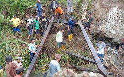 Diterjang Air Luapan Sungai, Dua Jembatan di Rampi Rusak Berat
