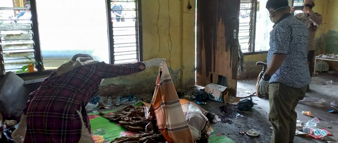 Mayat membengkak di sebuah rumah kosong di Bone.