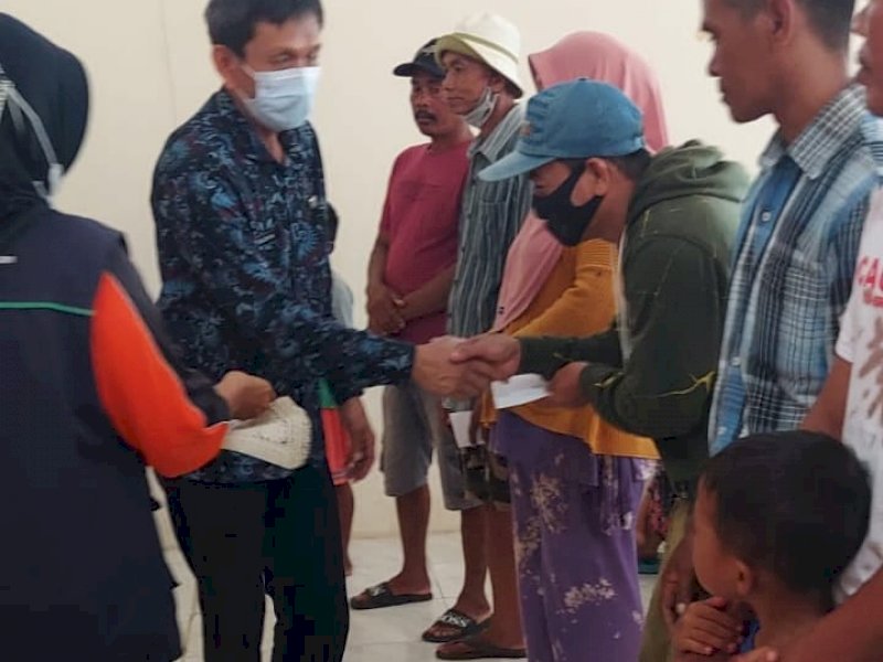 Pemerintah Salurkan Bantuan Untuk Korban Angin Kencang di Pinrang