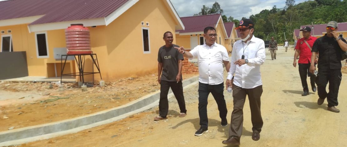 Hampir Rampung, Sekda Luwu Utara Cek Kesiapan Huntap di Mappedeceng Sebelum Dimanfaatkan