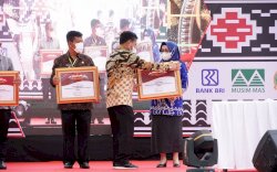 Bantu Sektor Pertanian Nasional, Pemkab Gowa Raih Penghargaan Kementan RI