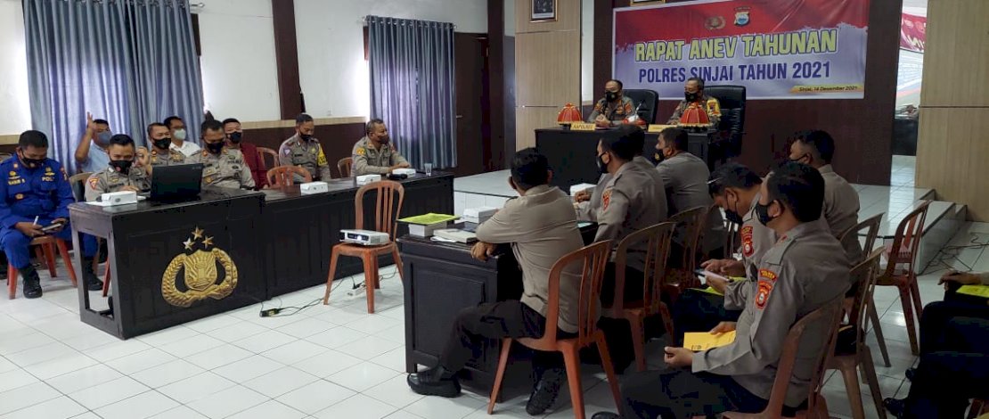 Pimpin Anev Kamtibmas Akhir Tahun, Kapolres Sinjai Tekankan Hal Ini