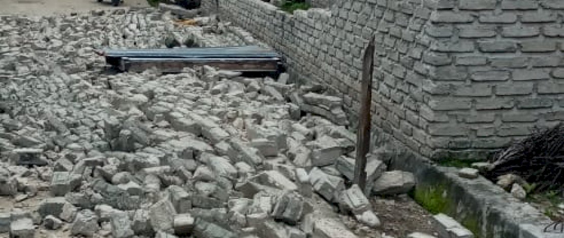 Salah satu rumah warga di Selayar rusak. IST Salah satu rumah warga di Selayar rusak. IST