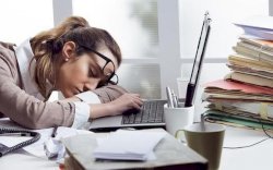 Lakukan Hal Ini Agar Kamu Terhindar dari Kantuk di Pagi Hari, Salah Satunya Mandi Air Dingin