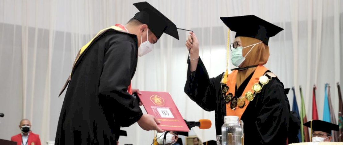 Wisuda Program Doktoral, Bupati Gowa Berkomitmen Mengabdi untuk Daerah