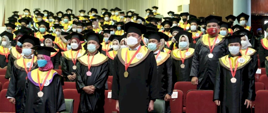 Wisuda Program Doktoral, Bupati Gowa Berkomitmen Mengabdi untuk Daerah