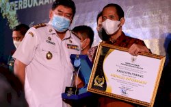 Pemkab Pinrang Terima Penghargaan Dari Komisi Informasi Sulsel