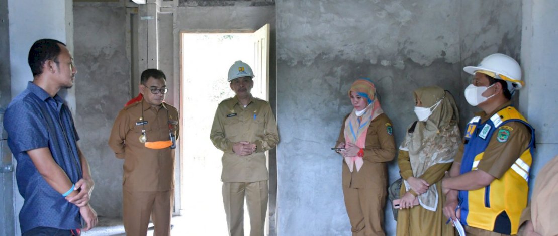 Sekretaris Daerah, Armiadi, melakukan peninjauan, Senin (13/12/2021).