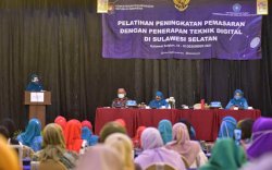 PKK Pusat Latih Kader dan UMKM Tingkatkan Pemasaran Teknik Digital