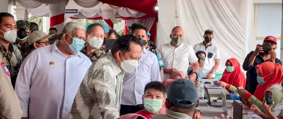 Kebut Vaksinasi, Mendagri Minta Kepala Daerah Gunakan APBD dan CSR