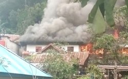 Korban Kebakaran di Toraja Utara Meninggal Pegang Al-quran