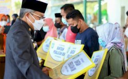 Lagi, Wali Kota Parepare Serahkan Bantuan Pengembangan Ekonomi di Masa Pandemi