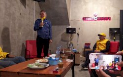 Taufan Pawe Minta Pengurus Golkar Tak Berpangku Tangan Usai Terima SK