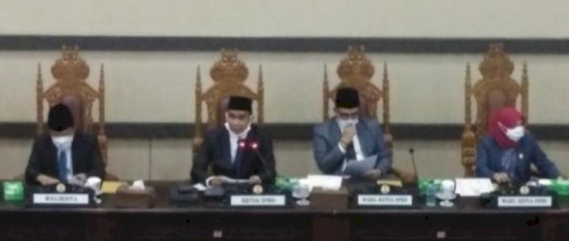 Ketua DPRD Makassar Pimpin Rapat Paripurna Penyampaian Hasil Reses