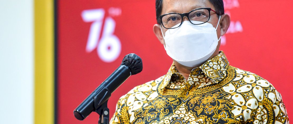 Mendagri Minta Kepala Daerah Berinovasi untuk Capai Vaksinasi 