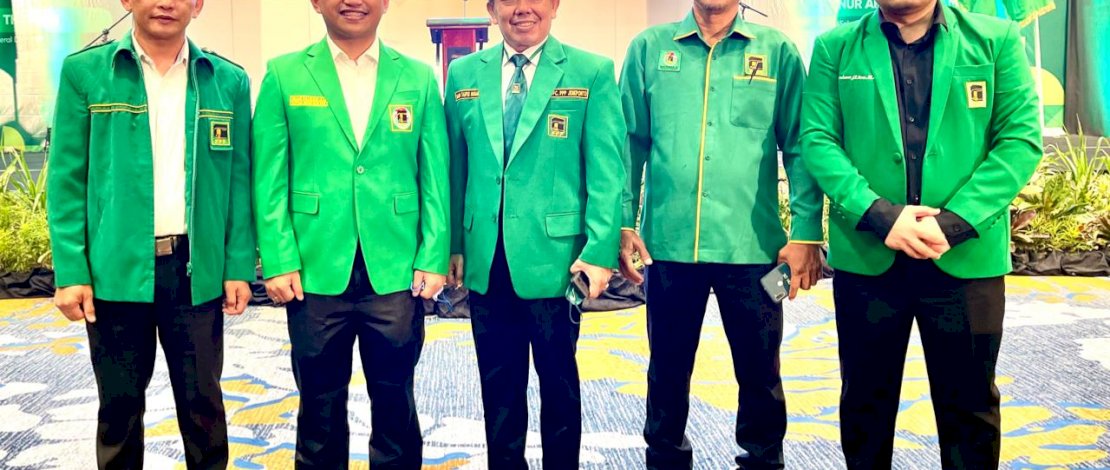 Politisi muda Partai Persatuan Pembangunan (PPP), H Hardiman J Saing Rewa SE MM, menghadiri Rapat Koordinasi Wilayah (Rakorwil) PPP, yang dirangkaikan dengan Pelantikan Pengurus DPW Sulsel dan Sulbar, dan DPC se Sulsel, di Hotel Claro Makassar, Sabtu, 25 Desember 2021.