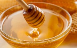 Campur Susu Panas dengan Madu Picu Gangguan Pernapasan hingga Diabetes, Lho!