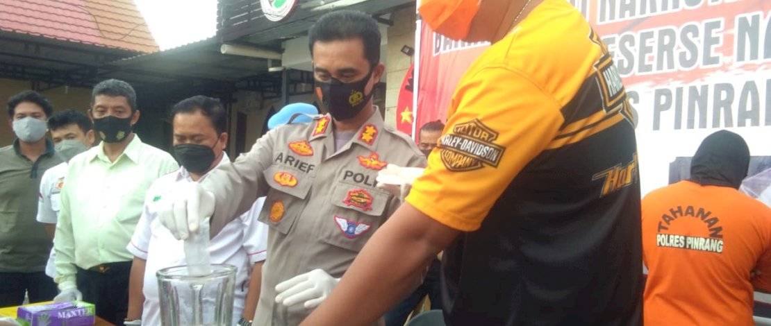 Satuan Narkoba Polres Pinrang Musnahkan 1,6 Kg Shabu-shabu