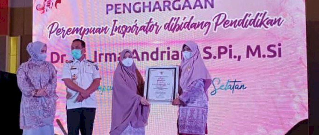 Patut Dicontoh, Perempuan Inspirator dari Takalar Raih Penghargaan Gubernur Sulsel Patut Dicontoh, Perempuan Inspirator dari Takalar Raih Penghargaan Gubernur Sulsel