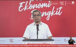 Kominfo Edukasi Masyarakat Penanganan Covid-19 Lewat Buku Saku Tanya Jawab Nataru 2021/2022 dan Jingle #mulaidarikamu