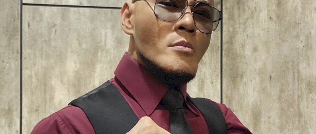 Lebih Senang Pakai Android, Deddy Corbuzier Protes Pengguna IPhone Lebih Senang Pakai Android, Deddy Corbuzier Protes Pengguna IPhone