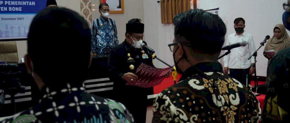 Malam Pergantian Tahun, Bupati Bone Lantik Pejabat Fungsional