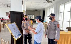 Terakhir Ops Lilin, Kapolres Bulukumba Pantau Pengamanan di Pantai Bira