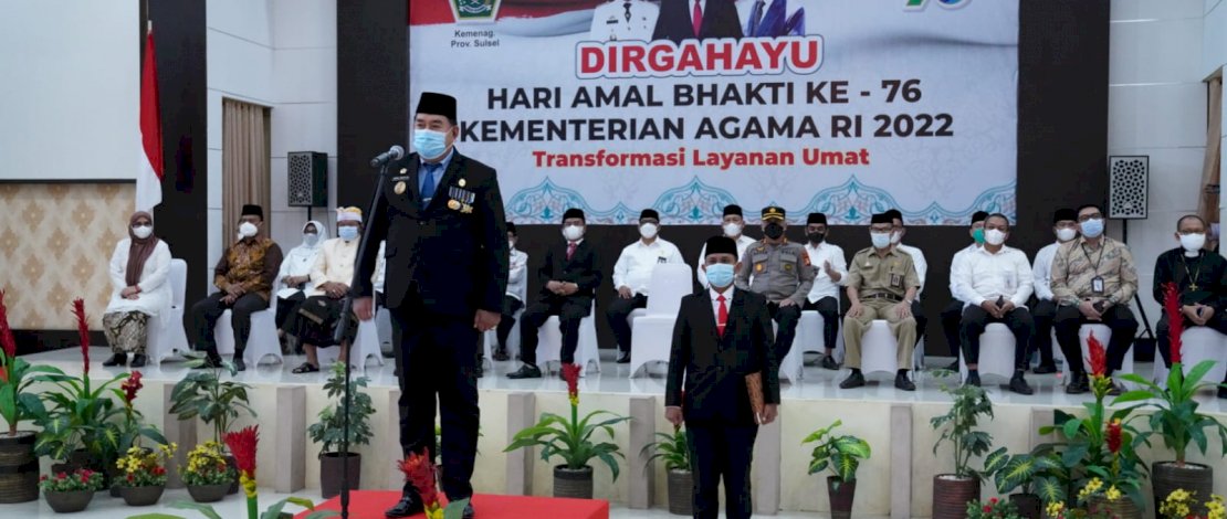 Sekretaris Daerah Provinsi Sulsel, Abdul Hayat Gani, pada peringatan Hari Amal Bakti Kemenag, di Asrama Haji Makassar, Senin, 3 Januari 2022. 