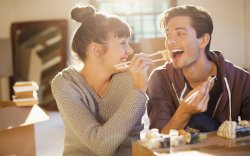 Tips Agar Hubungan Tetap Harmonis di Tengah Jadwal Kerja yang Padat