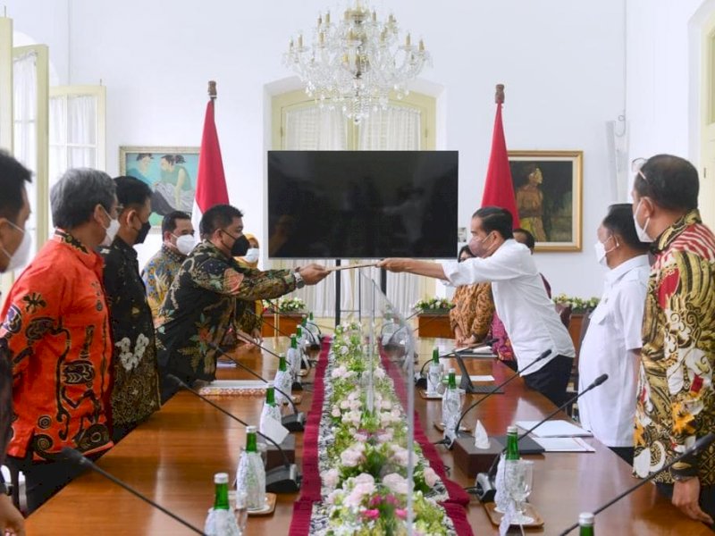 Nama-nama Tim Seleksi Calon Anggota KPU dan Bawaslu yang Diterima Presiden RI