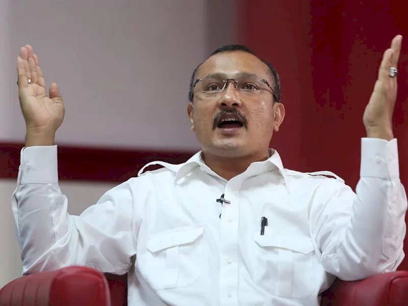 Bersama Tiga Pengacara, Ferdinand Penuhi Panggilan Polisi Soal 'Allahmu Lemah'