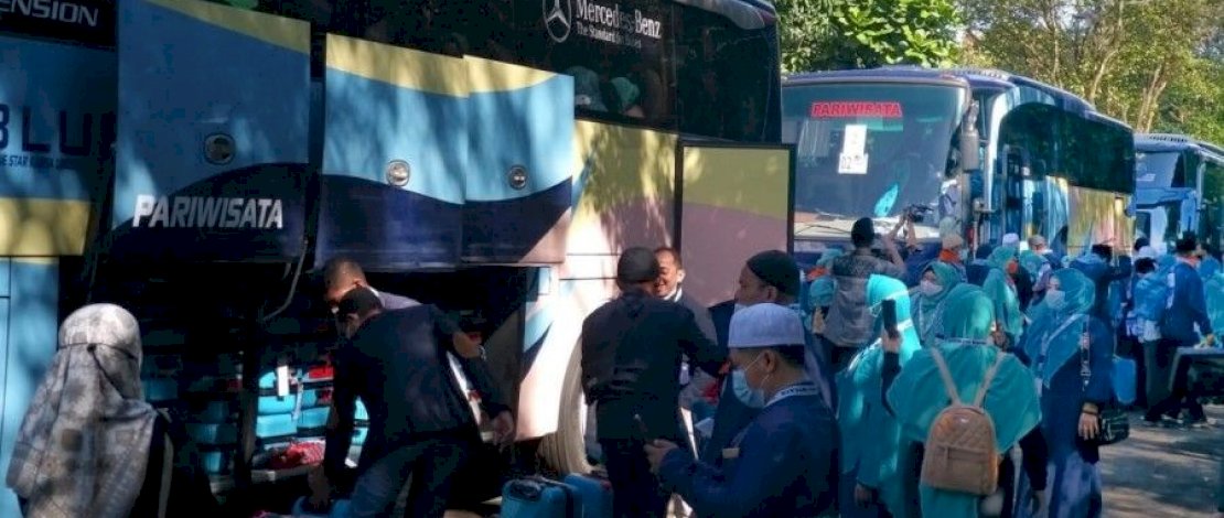 Alhamdulillah, 419 Jamaah Ibadah Umrah Hari Ini Diberangkatkan 
