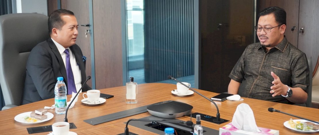 PENJAJAKAN. Wakil Ketua DPRD Sulsel Muzayyin Arif saat menemui Duta Besar RI untuk Turki Lalu Muhammad Iqbal di Sukarno Street, Cankaya, Ankara, Turki, pada akhir pekan lalu.