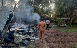 Si Jago Merah Hanguskan Rumah Panggung di Pinrang, Tidak Ada Korban Jiwa