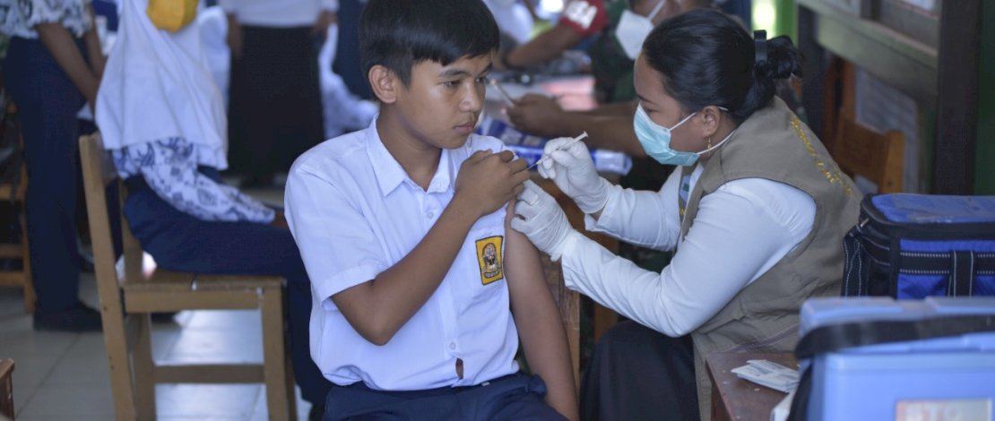 Wakil Bupati Luwu Utara Pantau Vaksinasi Pelajar