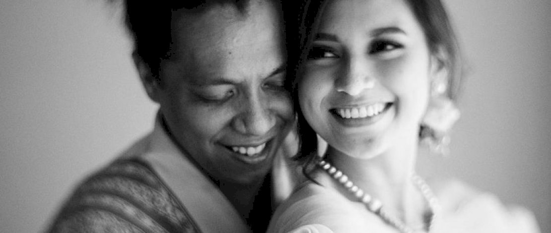 Rayakan 1 Tahun Pernikahan dengan Indah Permatasari, Arie Keriting: Kusayangki