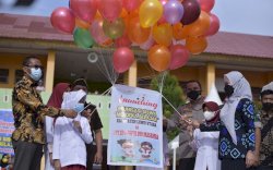 Bupati Lutra Launching Vaksinasi Anak Merdeka Belajar