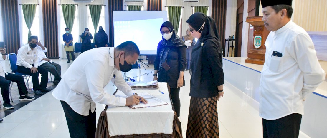 Perjanjian Kinerja Tahun 2022 Pemkab Lutra Ditandatangani, Bupati: Harap Semua Bisa Memahami Isinya