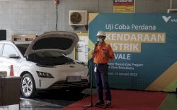 Komitmen Praktik Berkelanjutan, PT Vale Uji Coba Mobil Listrik di Area Operasional