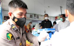 Perdana, Bupati Takalar saksikan vaksinasi anak di SD Centre Pattalassang