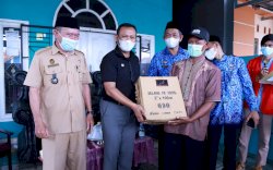 Bupati Takalar Serahkan BLT-DD untuk Masyarakat Desa Popo