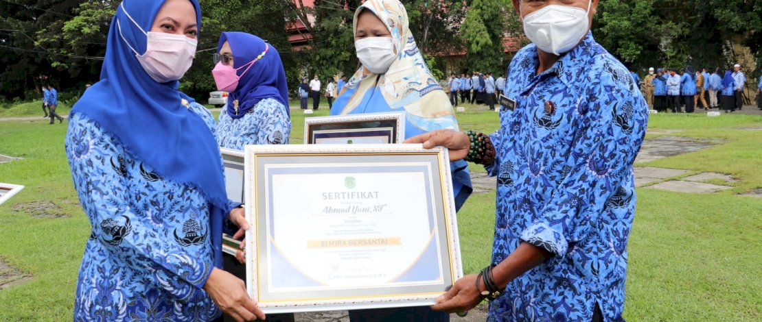 Serahkan Penghargaan Inovasi Tingkat Kabupaten, Bupati Lutra Harap Inovasi Dapat Direplikasi