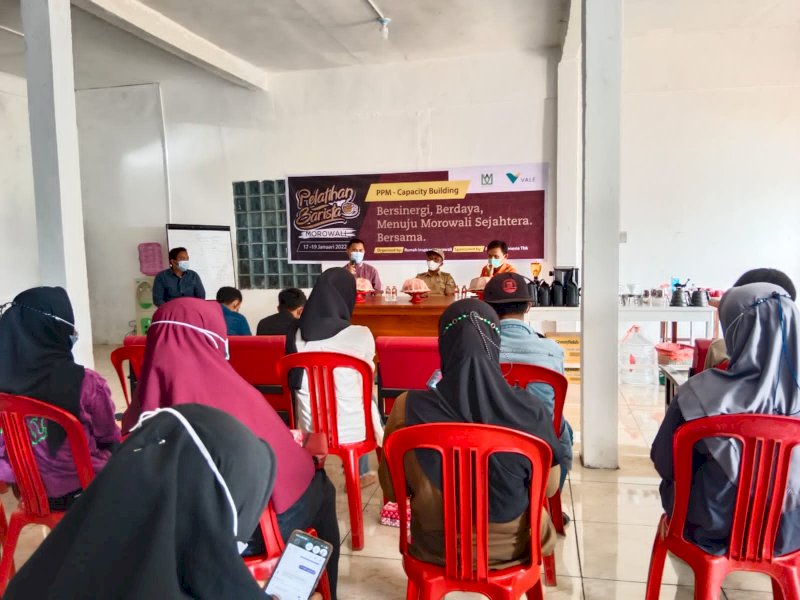 Kembangkan Ekonomi Kreatif di Area Pertambangan, Vale Indonesia Gelar Pelatihan Meracik Kopi Ala Barista