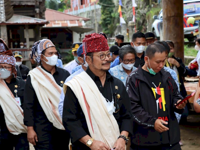 SYL Minta Warga Toraja Maksimalkan Lahan Pertanian