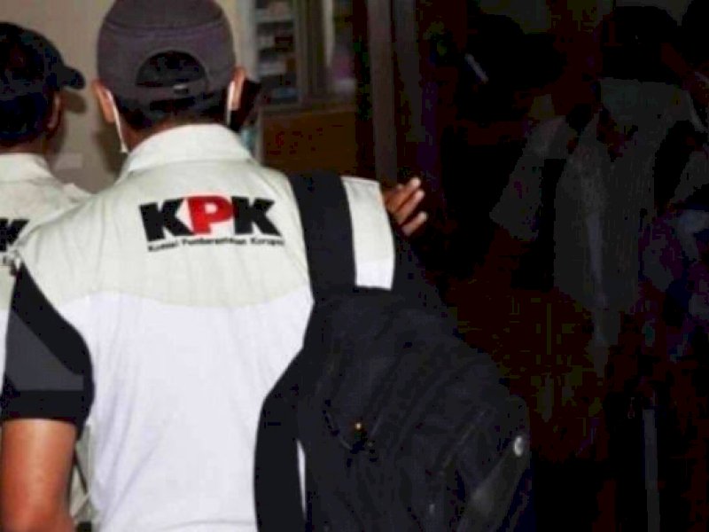 Terjaring OTT, Oknum Hakim PN Surabaya Langsung Dibawa ke Kantor KPK